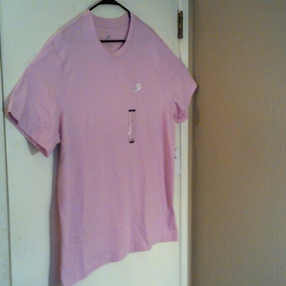 NEW NIKE SPORTSWEAR "Club Embroidered 2 Tee" MEN'S PINK T-SHIRT XL AR4997-622 - Picture 4 of 6